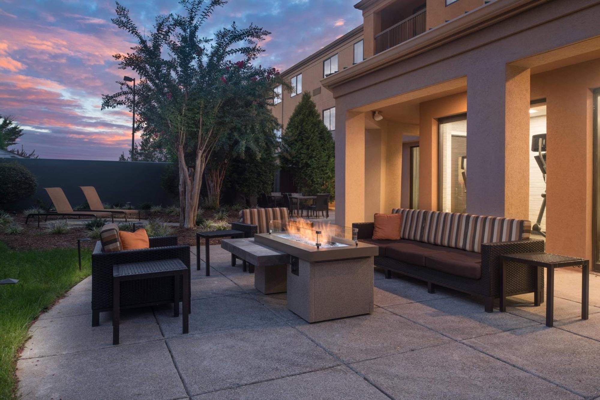 Courtyard By Marriott Lynchburg Otel Dış mekan fotoğraf